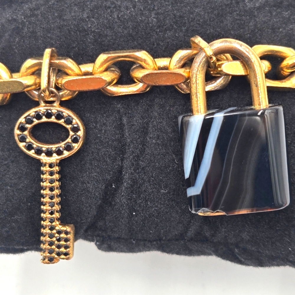 #27 Louis Vuitton Bracelet Padlock Key Metal Gold x Black M75435 - RARE/VINTAGE - Picture 10 of 13